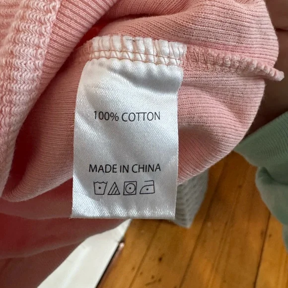 NWOT Ribbed Coral Nantucket Crewneck - Picture 3 of 4